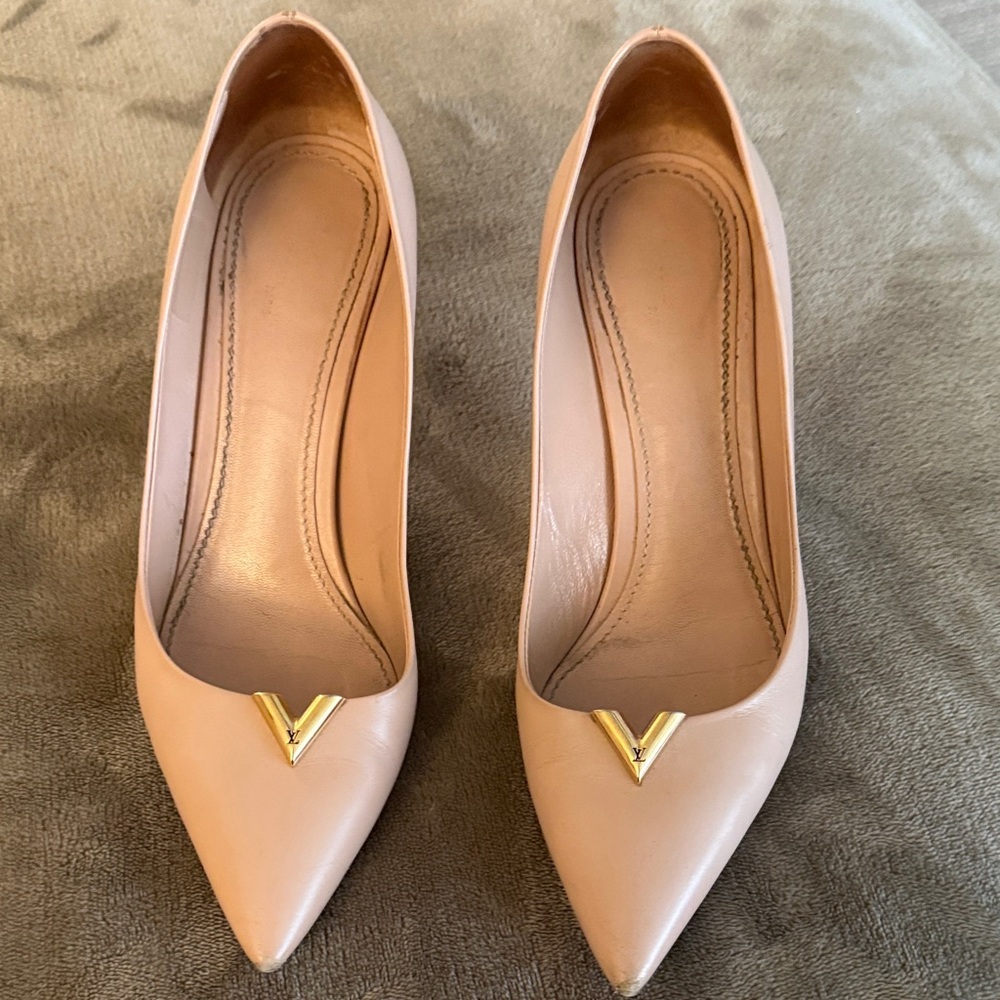 Louis Vuitton Blush Heels with Gold Detail